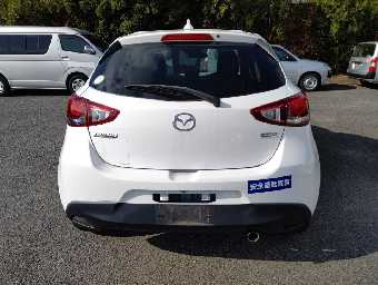 MAZDA DEMIO 2016 Image 3