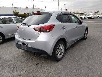 MAZDA DEMIO 2017 Image 2