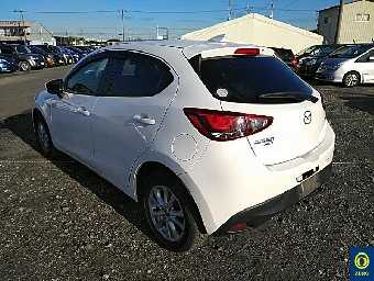 MAZDA DEMIO 2016 Image 2