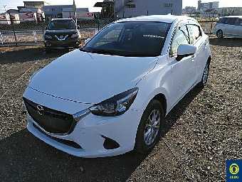 MAZDA DEMIO 2016 Image 3