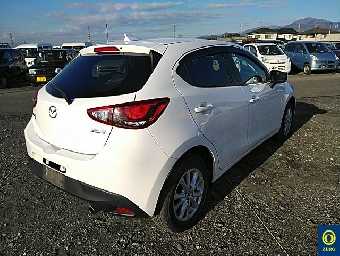 MAZDA DEMIO 2016 Image 4