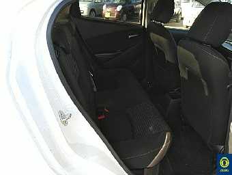 MAZDA DEMIO 2016 Image 8