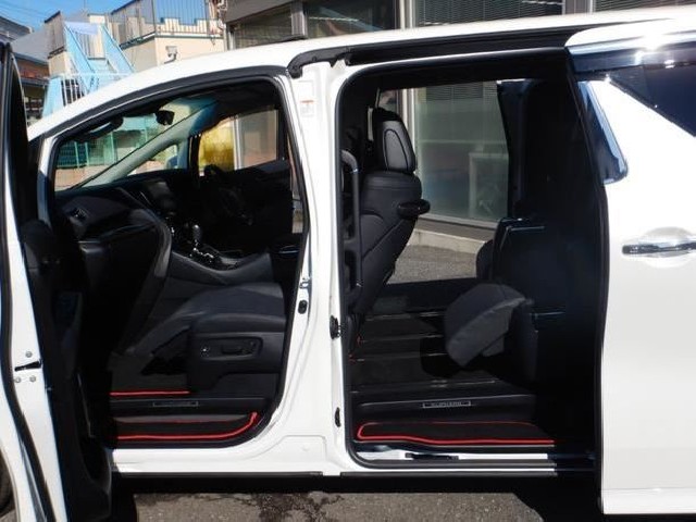 TOYOTA ALPHARD 2020 Image 27