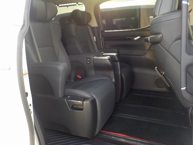 TOYOTA ALPHARD 2020 Image 37