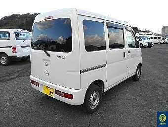 DAIHATSU HIJET CARGO 2015 Image 4