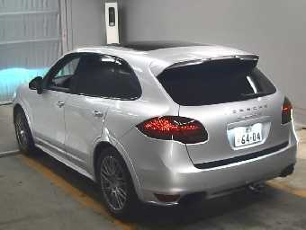 PORSCHE CAYENNE 2013 Image 2