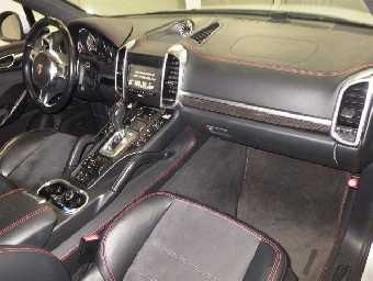 PORSCHE CAYENNE 2013 Image 3