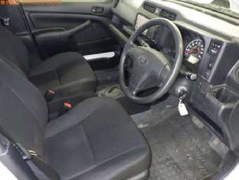 TOYOTA SUCCEED 2017 Image 5