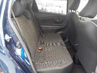 TOYOTA VITZ 2017 Image 13