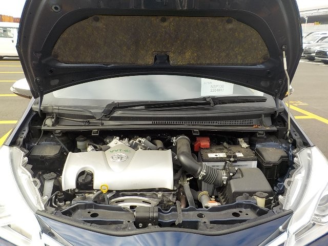 TOYOTA VITZ 2017 Image 22
