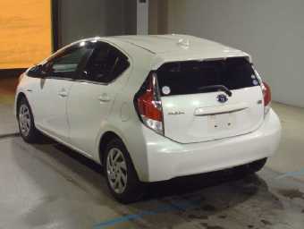 TOYOTA AQUA 2015 Image 4