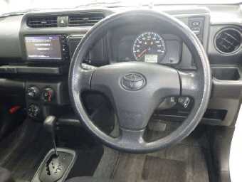 TOYOTA SUCCEED 2016 Image 5