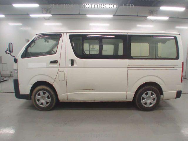 TOYOTA HIACE 2015 Image 4