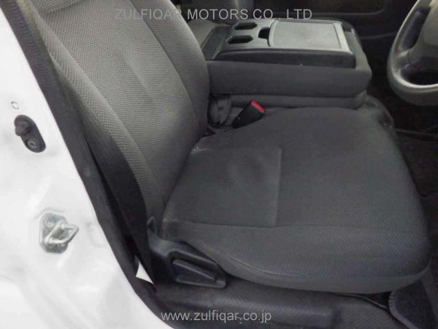 TOYOTA HIACE 2015 Image 7