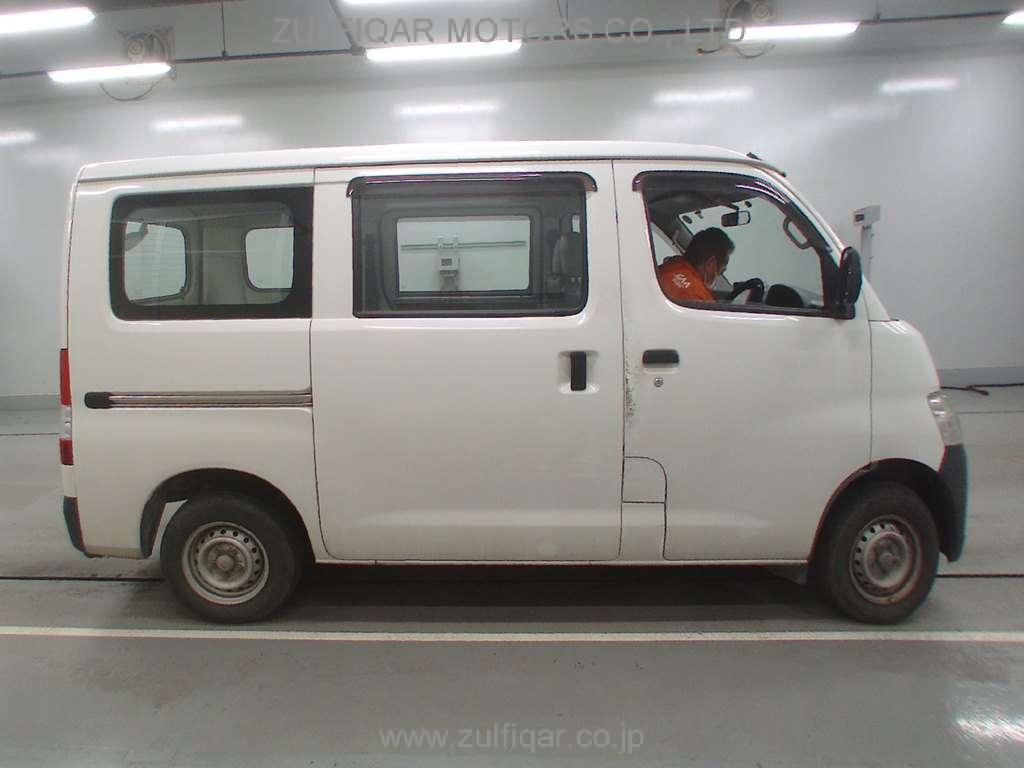 TOYOTA LITEACE 2016 Image 12