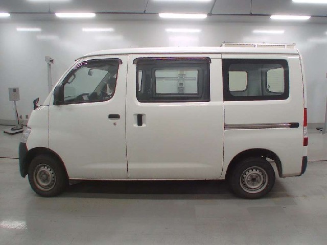 TOYOTA LITEACE 2016 Image 19