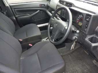 TOYOTA SUCCEED 2017 Image 5