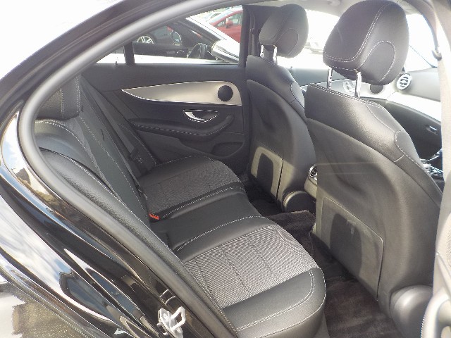 MERCEDES BENZ E CLASS 2017 Image 23