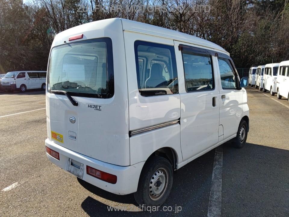 DAIHATSU HIJET CARGO 2015 Image 2