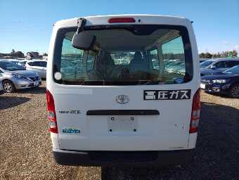 TOYOTA REGIUSACE 2012 Image 4