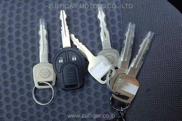 NISSAN WINGROAD S/W 2016 Image 6