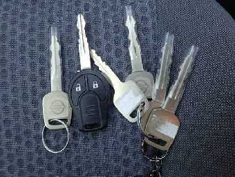 NISSAN WINGROAD S/W 2016 Image 6