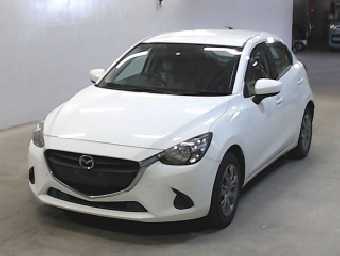 MAZDA DEMIO 2017 Image 1
