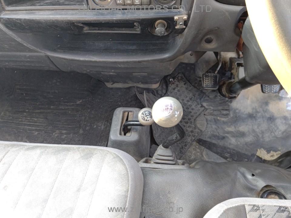 MAZDA BONGO TRUCK 2001 Image 10