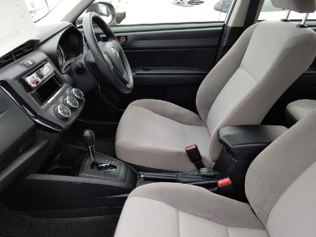 TOYOTA COROLLA AXIO 2016 Image 19
