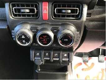 SUZUKI JIMNY SIERRA 2019 Image 18