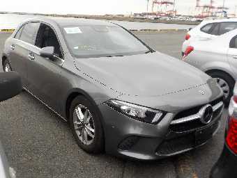 MERCEDES BENZ A CLASS 2018 Image 17