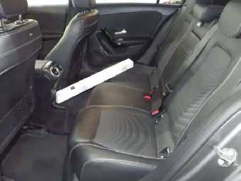 MERCEDES BENZ A CLASS 2018 Image 8