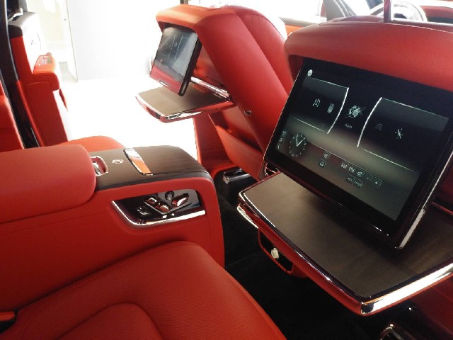 ROLLS ROYCE CULLINAN 2019 Image 27