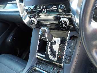 TOYOTA ALPHARD 2020 Image 12