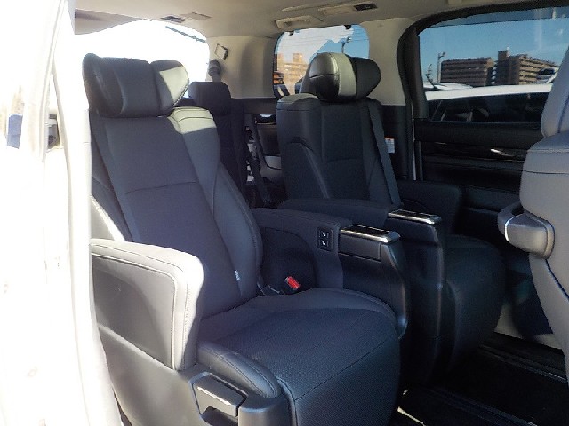 TOYOTA ALPHARD 2020 Image 21