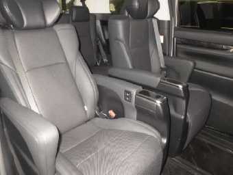 TOYOTA ALPHARD 2020 Image 9