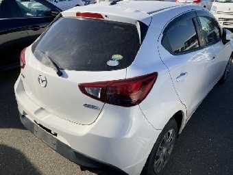 MAZDA DEMIO 2016 Image 2