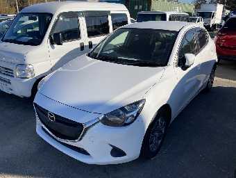 MAZDA DEMIO 2016 Image 2