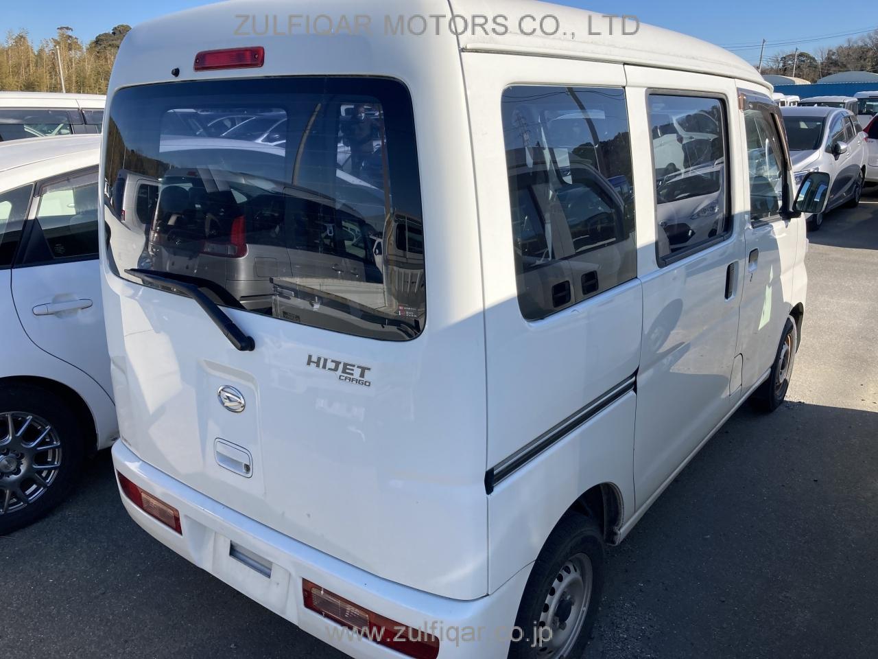 DAIHATSU HIJET CARGO 2016 Image 4
