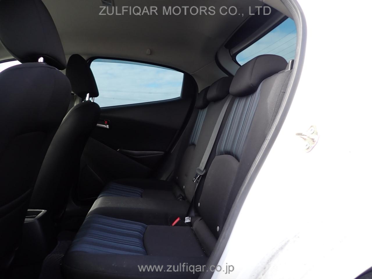 MAZDA DEMIO 2016 Image 11