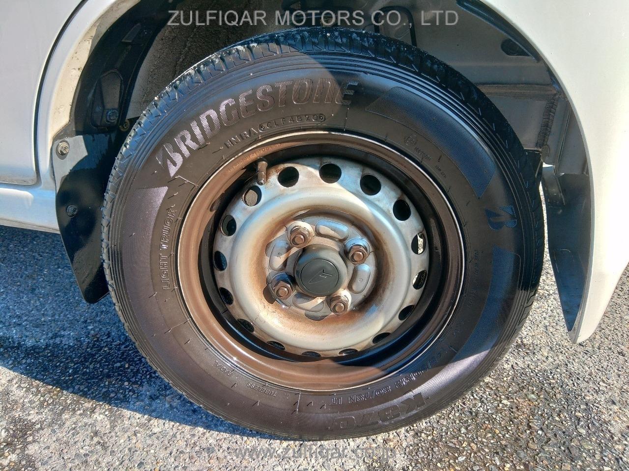 DAIHATSU HIJET CARGO 2017 Image 8