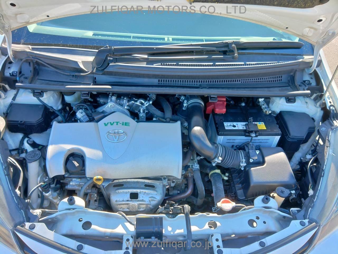 TOYOTA VITZ 2015 Image 11