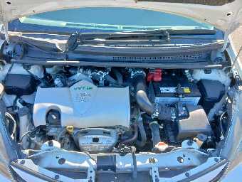 TOYOTA VITZ 2015 Image 11