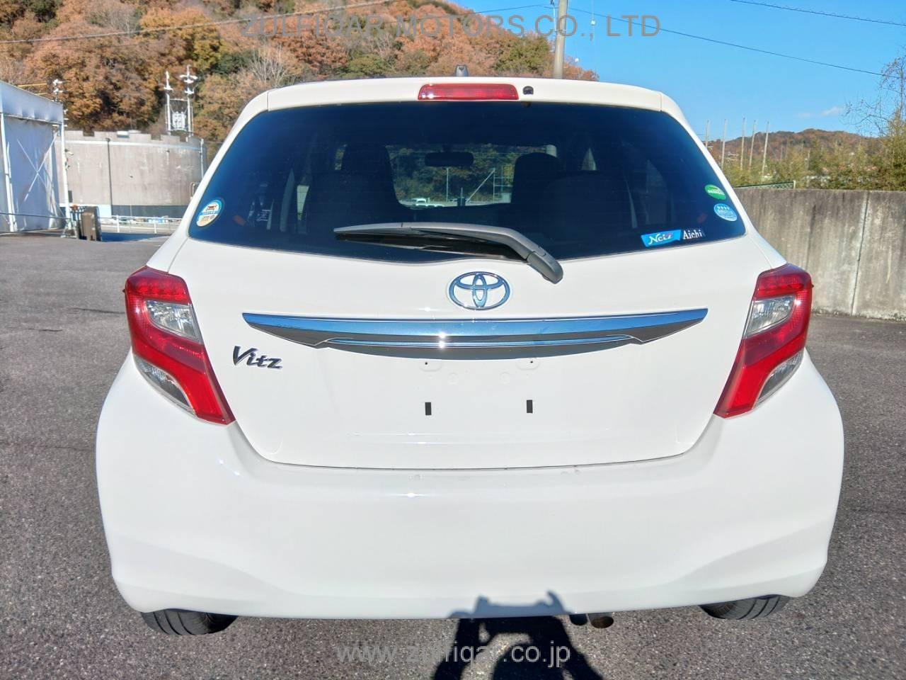 TOYOTA VITZ 2015 Image 7