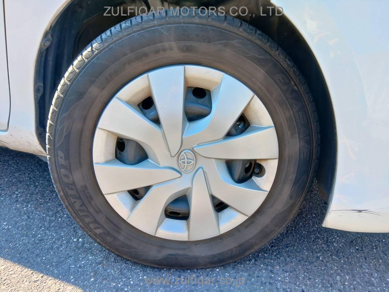 TOYOTA VITZ 2015 Image 8