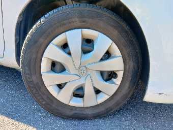 TOYOTA VITZ 2015 Image 8