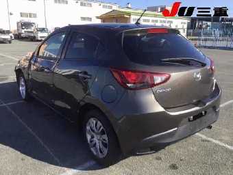 MAZDA DEMIO 2017 Image 2