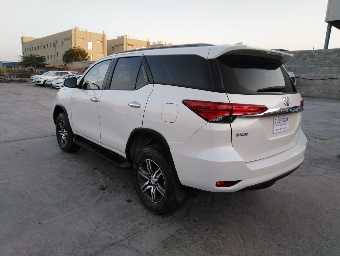TOYOTA FORTUNER 2017 Image 7