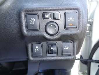 NISSAN NOTE 2015 Image 5