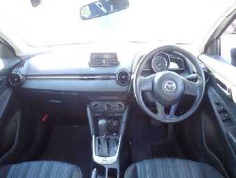 MAZDA DEMIO 2015 Image 3